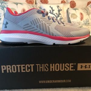 Under Armour Woman’s Training shoes 9
